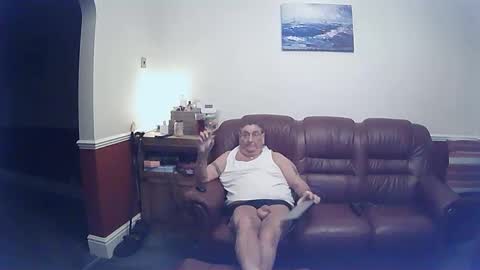 Snapshot of maxi_johnes chatting on 02.09.25 MAX online show from 02.09.25