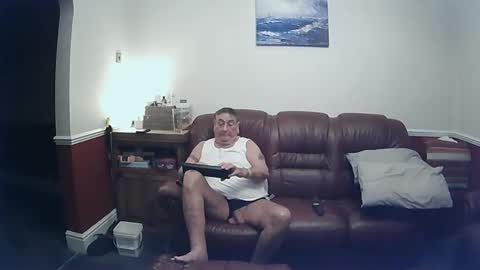 Snapshot of maxi_johnes chatting on 02.11.25 MAX online show from 02.11.25