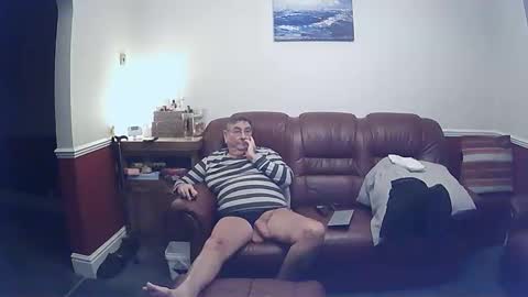 Snapshot of maxi_johnes chatting on 02.26.25 MAX online show from 02.26.25