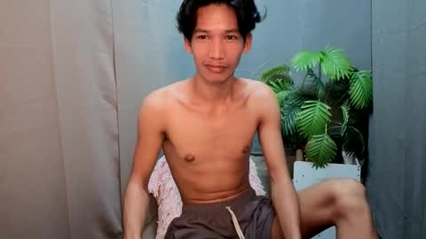 Snapshot of maxiebunny99 chatting on 09.24.25 Reyn online show from 09.24.25