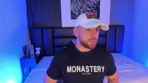 Maximo Wolf online show from 02.25.25