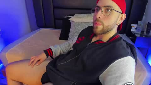 Maximo Wolf online show from 02.28.25