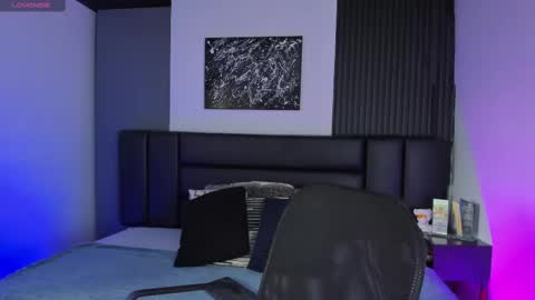 Maximo Wolf online show from 03.04.25