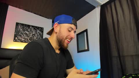 Maximo Wolf online show from 09.15.25