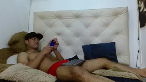 Snapshot of maximiliano_herrera chatting on 12.11.24 Maximiliano Herrera online show from 12.11.24