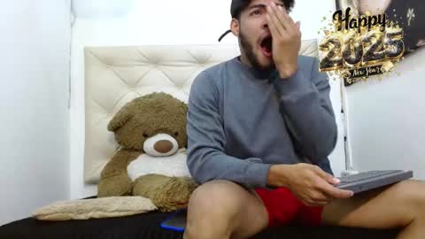 Snapshot of maximiliano_herrera chatting on 01.05.25 Maximiliano Herrera online show from 01.05.25