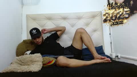 Snapshot of maximiliano_herrera chatting on 01.05.25 Maximiliano Herrera online show from 01.05.25