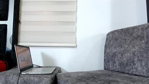 Snapshot of maximo_sebastian chatting on 12.18.25 Maximo Sebastian online show from 12.18.25