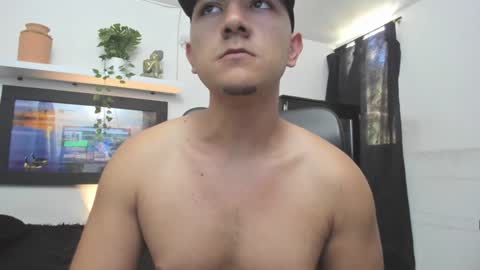 maximo_ston online show from 12.08.24