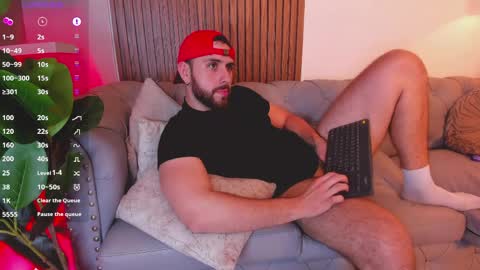 Maximo Wolf online show from 04.21.26