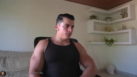 Snapshot of maximohoot chatting on 07.28.26 Sebastian online show from 07.28.26
