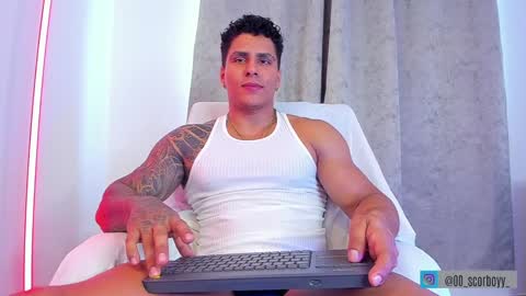 Maximoscott online show from 02.03.25