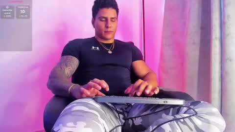 Maximoscott online show from 02.26.25