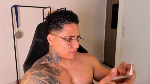 Maximoscott online show from 11.14.25