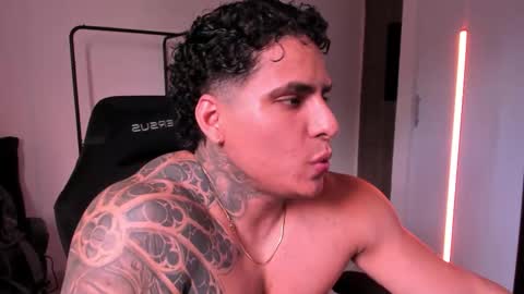 Maximoscott online show from 11.22.25