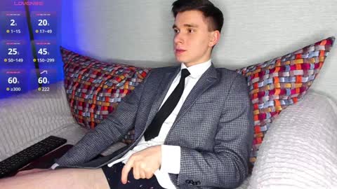 Snapshot of maximum_hot chatting on 12.30.24 Max online show from 12.30.24