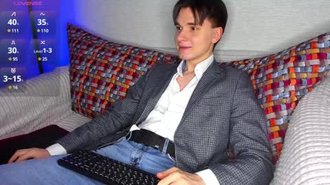 Snapshot of maximum_hot chatting on 01.20.25 Max online show from 01.20.25