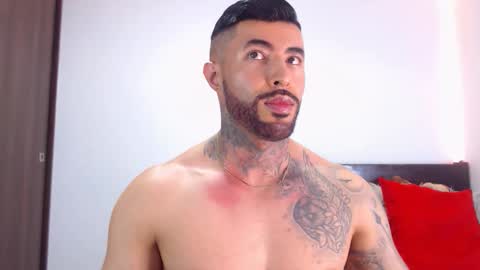 Independent Model online show from 02.16.26