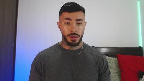 Independent Model online show from 04.28.26