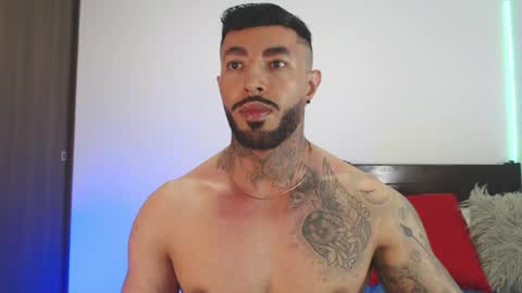 Independent Model online show from 04.30.26