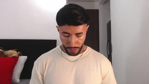 Independent Model online show from 06.01.26