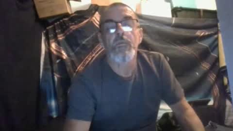 Snapshot of maximus_oreally chatting on 04.01.26 Max online show from 04.01.26