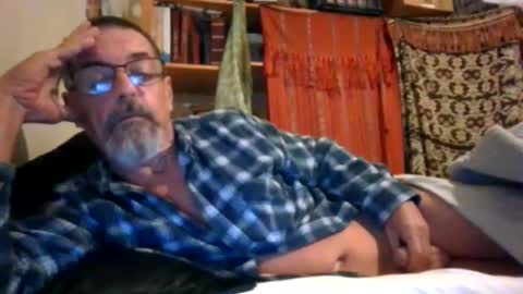 Snapshot of maximus_oreally chatting on 04.17.26 Max online show from 04.17.26