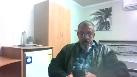 Snapshot of maximus_oreally chatting on 05.25.26 Max online show from 05.25.26