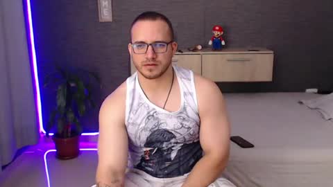 Snapshot of maximussantorini chatting on 07.14.26 maximus online show from 07.14.26