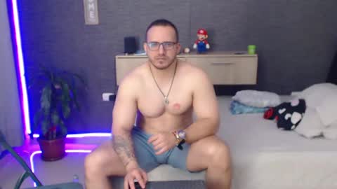 Snapshot of maximussantorini chatting on 07.15.26 maximus online show from 07.15.26