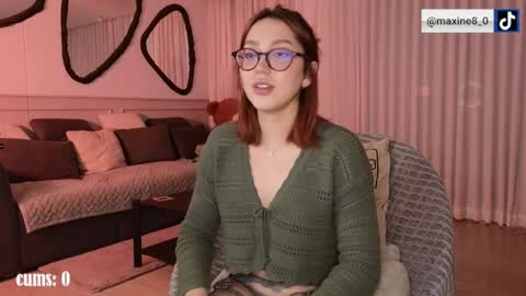 Maxine online show from 04.30.26