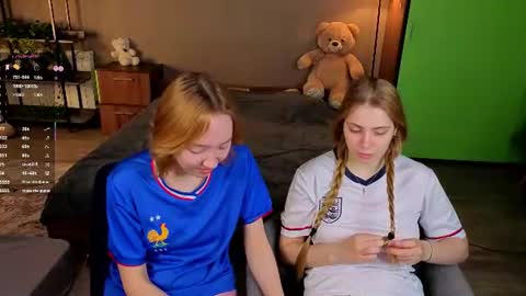 Snapshot of maxineheart chatting on 07.03.26 Monica - Next stream 270525 0300 GMT2 online show from 07.03.26