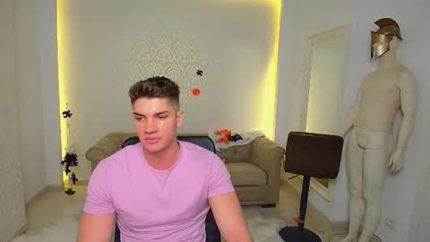 MaxKaiden online show from 10.26.25