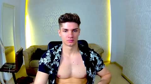 Snapshot of maxkaiden chatting on 02.12.26 MaxKaiden online show from 02.12.26