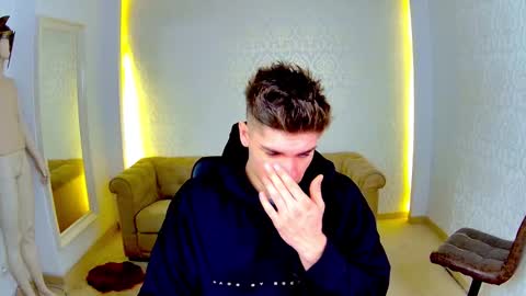 Snapshot of maxkaiden chatting on 02.17.26 MaxKaiden online show from 02.17.26