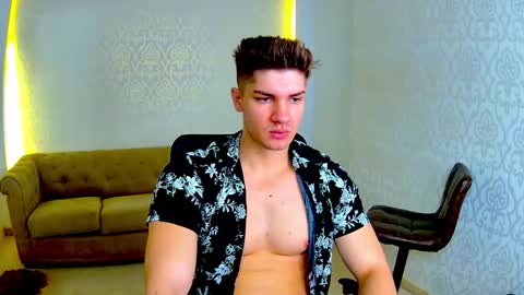 Snapshot of maxkaiden chatting on 02.20.26 MaxKaiden online show from 02.20.26