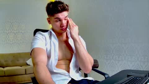 Snapshot of maxkaiden chatting on 03.04.26 MaxKaiden online show from 03.04.26