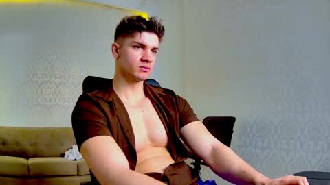 Snapshot of maxkaiden chatting on 03.05.26 MaxKaiden online show from 03.05.26