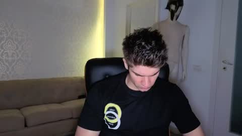 MaxKaiden online show from 06.11.26