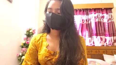 Snapshot of maxladycox chatting on 11.19.25 Dorea online show from 11.19.25