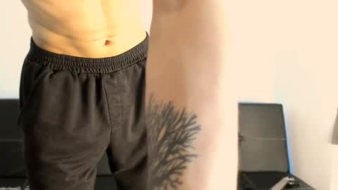 M A X online show from 02.22.25