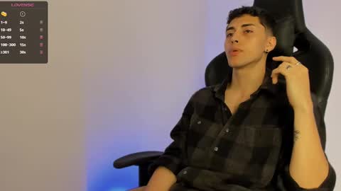 M A X online show from 03.03.25