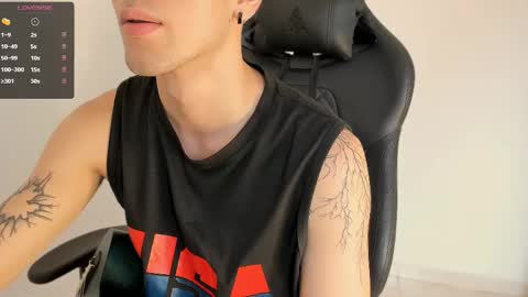 M A X online show from 03.04.25