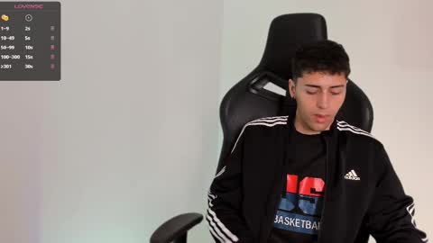 M A X online show from 03.12.25