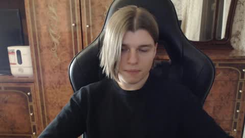 Snapshot of maxplay18 chatting on 01.31.25 Max online show from 01.31.25