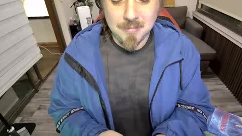 Snapshot of maxredz chatting on 02.19.26 Max online show from 02.19.26