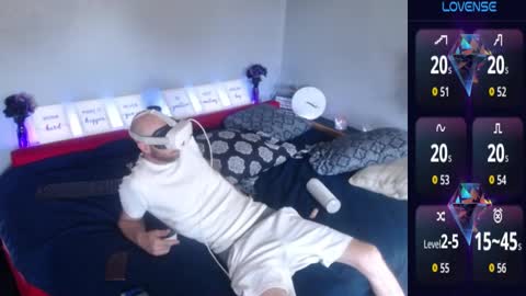 Snapshot of maxrouger chatting on 09.26.25 MaxRouger online show from 09.26.25