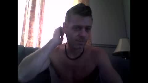 MaxTheWolf online show from 10.12.25