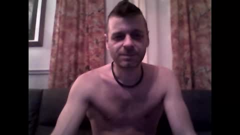 MaxTheWolf online show from 12.15.25