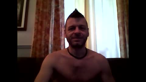 MaxTheWolf online show from 12.21.25